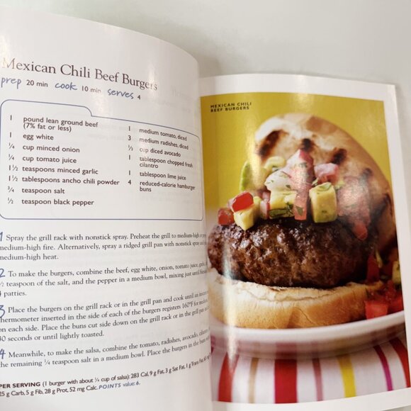 Weight Watchers Best Eats Cookbook Trade Paperback 140 Recipes Like New - Picture 9 of 10